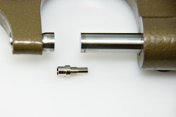 數(shù)控機(jī)床的分類(lèi)光通訊接插件